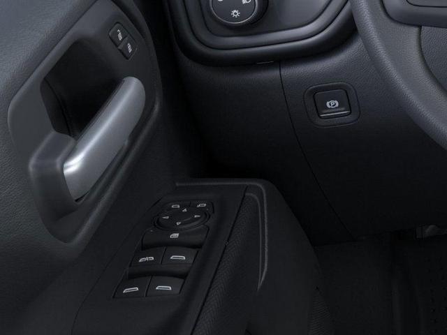 Photo of 2025 Summit White Chevrolet Silverado 1500