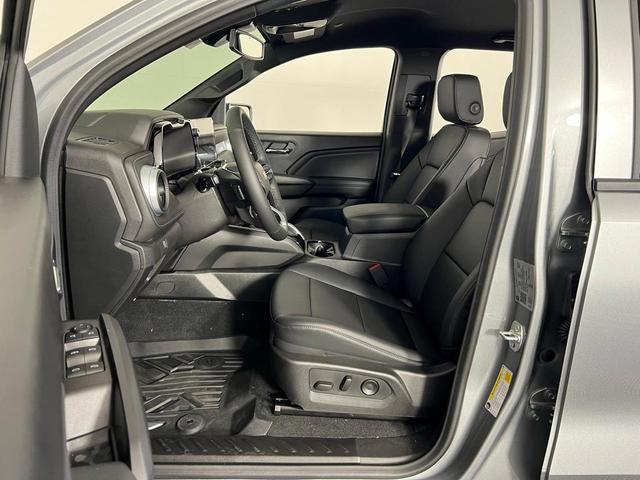 Photo of 2025 Sterling Gray Metallic Chevrolet Colorado