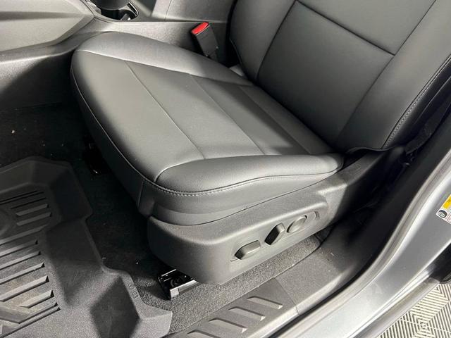 Photo of 2025 Sterling Gray Metallic Chevrolet Colorado