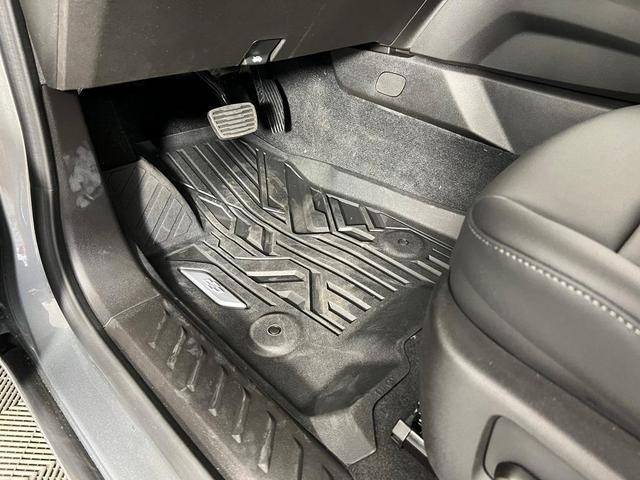Photo of 2025 Sterling Gray Metallic Chevrolet Colorado