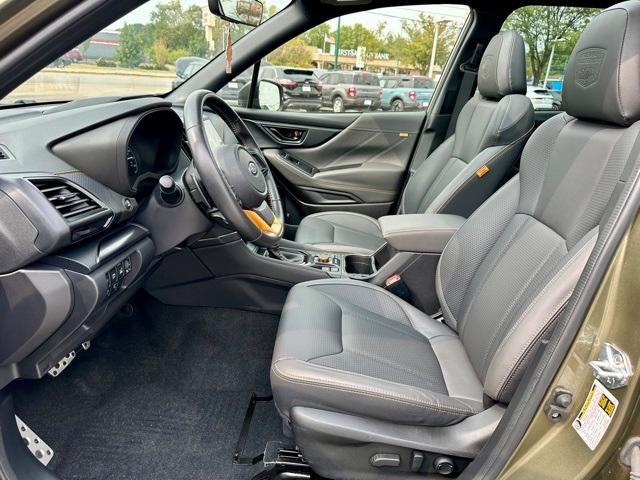 Photo of 2023 Autumn Green Metallic Subaru Forester