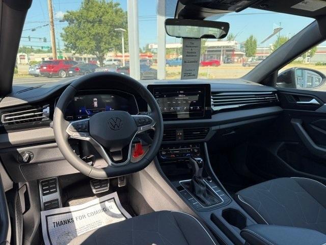 Photo of 2025 Platinum Gray Metallic Volkswagen Jetta