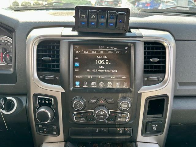 Photo of 2017 True Blue Pearlcoat RAM 1500