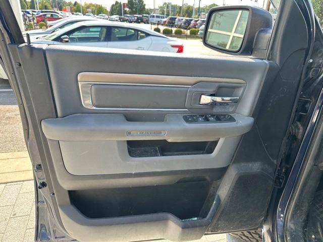 Photo of 2017 True Blue Pearlcoat RAM 1500