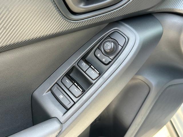 Photo of 2024 Crystal White Pearl Subaru Crosstrek