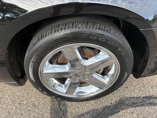 Photo of 2011 Black Clearcoat Dodge Avenger