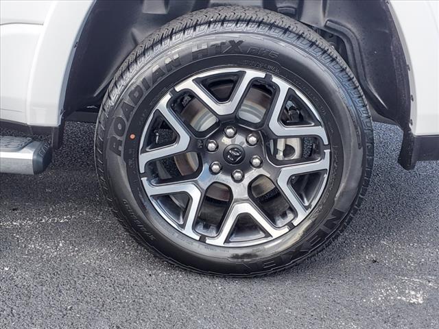 Photo of 2025 Bright White Clearcoat RAM 1500