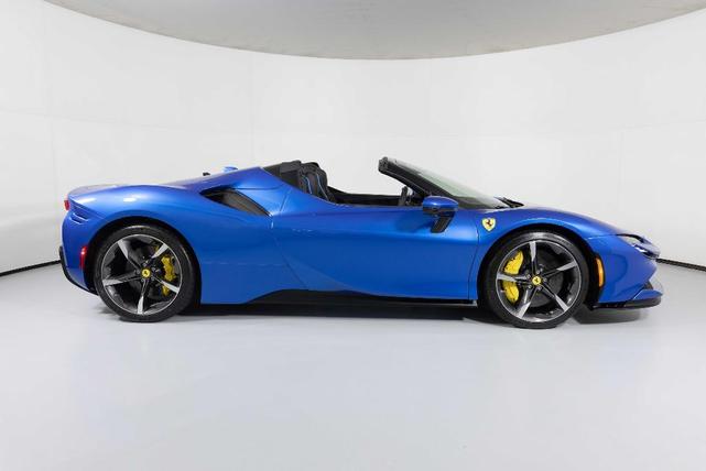 Photo of 2024 Blu Corsa Ferrari SF90 Spider