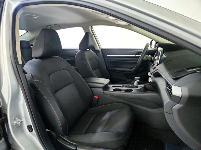 Photo of 2022 Brilliant Silver Metallic Nissan Altima