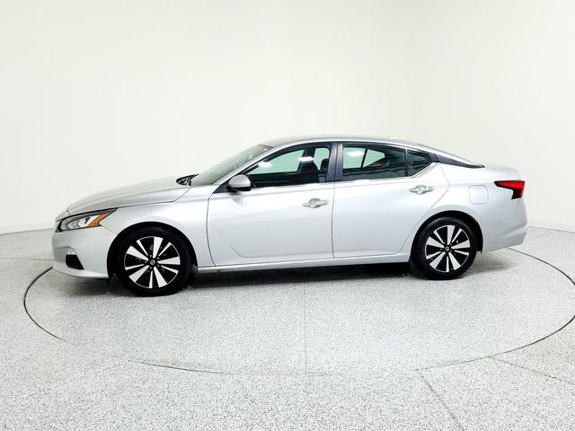 Photo of 2022 Brilliant Silver Metallic Nissan Altima