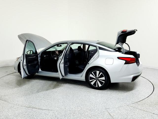 Photo of 2022 Brilliant Silver Metallic Nissan Altima