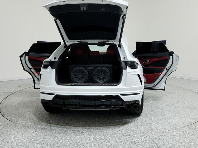 Photo of 2020 WHITE Lamborghini Urus