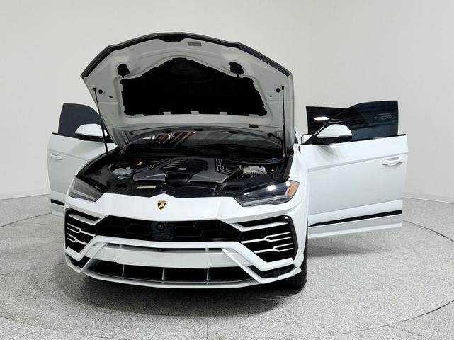 Photo of 2020 WHITE Lamborghini Urus
