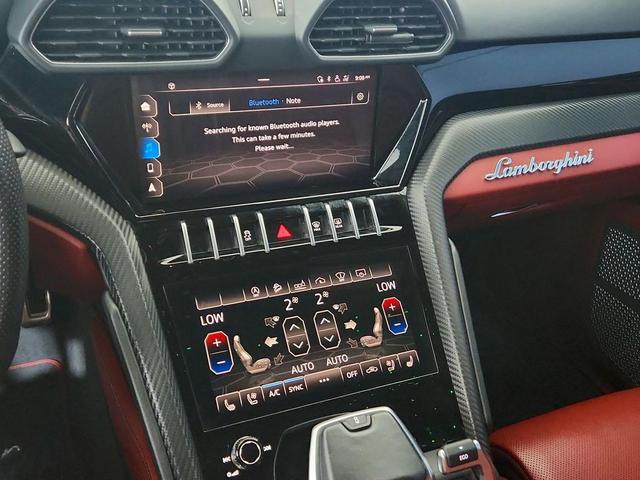 Photo of 2020 WHITE Lamborghini Urus