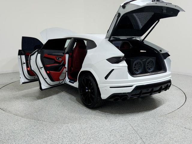 Photo of 2020 WHITE Lamborghini Urus