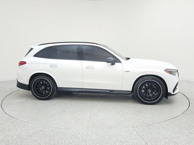 Photo of 2024 MANUFAKTUR Moonlight White Metallic Mercedes-Benz AMG GLC 43