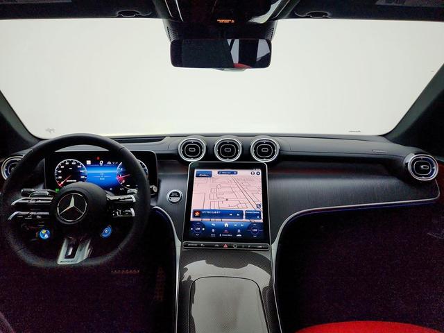 Photo of 2024 MANUFAKTUR Moonlight White Metallic Mercedes-Benz AMG GLC 43