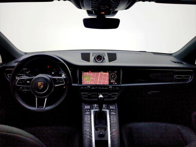 Photo of 2019 Black Porsche Macan