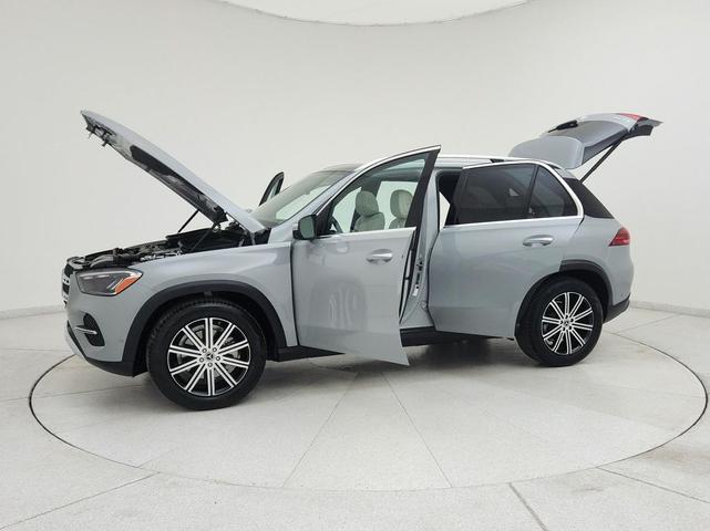 Photo of 2024 MANUFAKTUR Alpine Grey Mercedes-Benz GLE 350