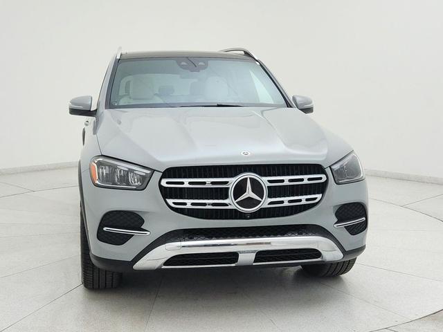 Photo of 2024 MANUFAKTUR Alpine Grey Mercedes-Benz GLE 350