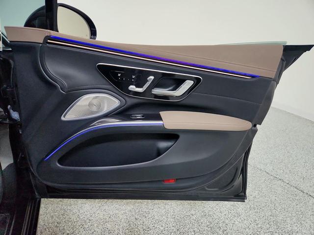 Photo of 2023 Graphite Grey Metallic Mercedes-Benz EQS 450