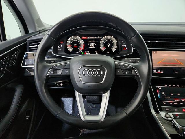 Photo of 2023 Navarra Blue Metallic Audi Q7