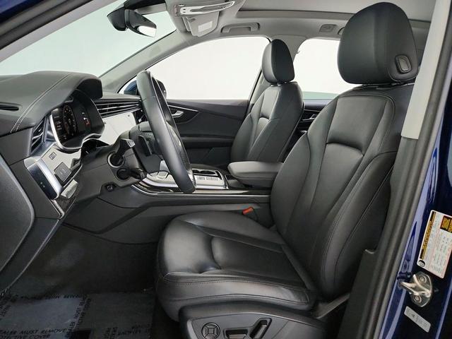 Photo of 2023 Navarra Blue Metallic Audi Q7