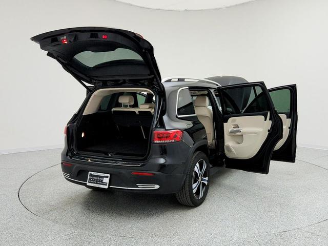 Photo of 2023 Night Black Mercedes-Benz EQB 250