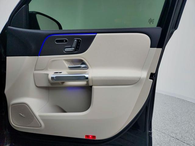 Photo of 2023 Night Black Mercedes-Benz EQB 250