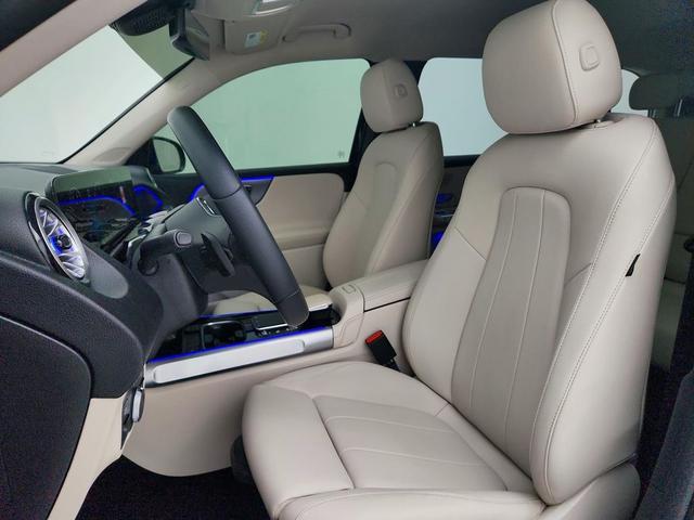 Photo of 2023 Night Black Mercedes-Benz EQB 250