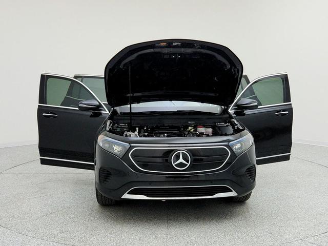 Photo of 2023 Night Black Mercedes-Benz EQB 250