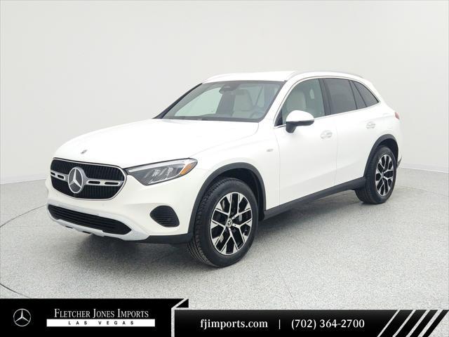 Photo of 2025 Polar White Mercedes-Benz GLC 350e