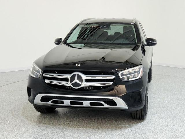 Photo of 2022 Black Mercedes-Benz GLC 300