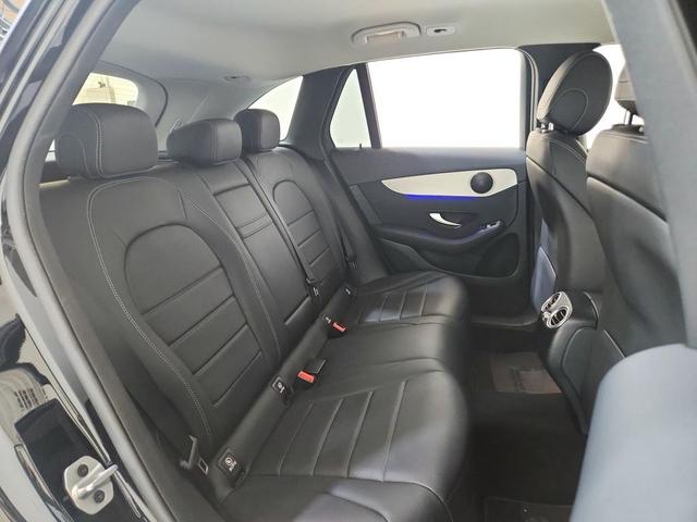 Photo of 2022 Black Mercedes-Benz GLC 300