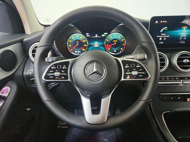 Photo of 2022 Black Mercedes-Benz GLC 300