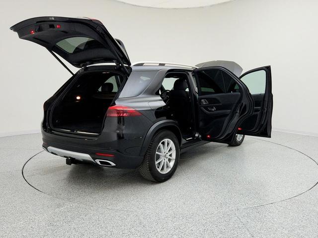 Photo of 2024 Obsidian Black Metallic Mercedes-Benz GLE 450