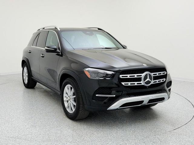 Photo of 2024 Obsidian Black Metallic Mercedes-Benz GLE 450