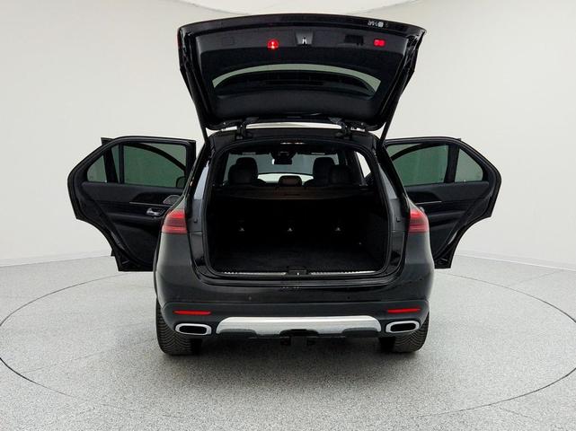 Photo of 2024 Obsidian Black Metallic Mercedes-Benz GLE 450