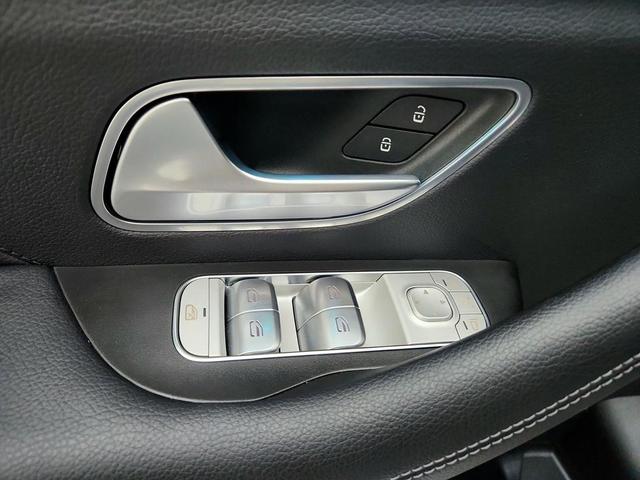 Photo of 2024 Obsidian Black Metallic Mercedes-Benz GLE 450