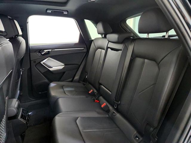 Photo of 2022 Mythos Black Metallic Audi Q3