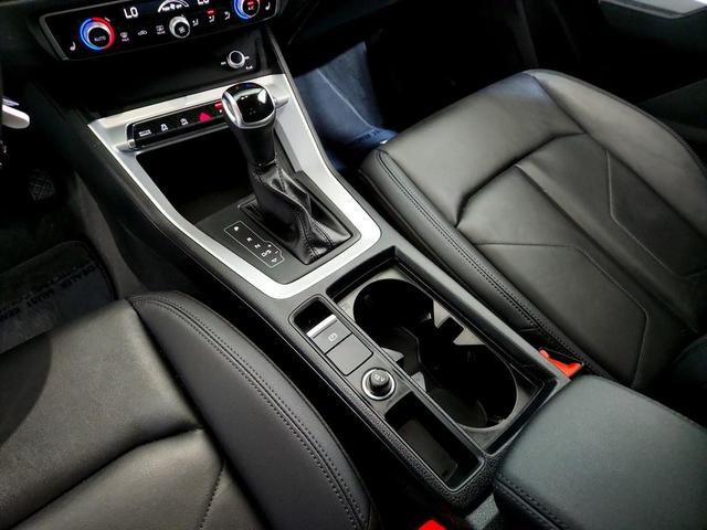 Photo of 2022 Mythos Black Metallic Audi Q3