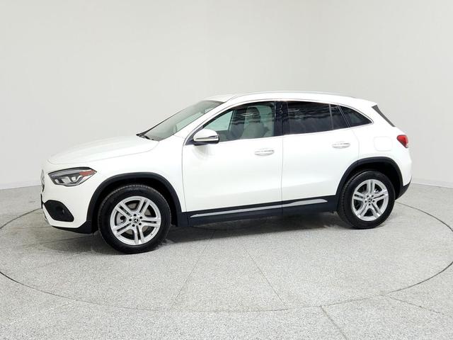 Photo of 2022 Polar White Mercedes-Benz GLA 250