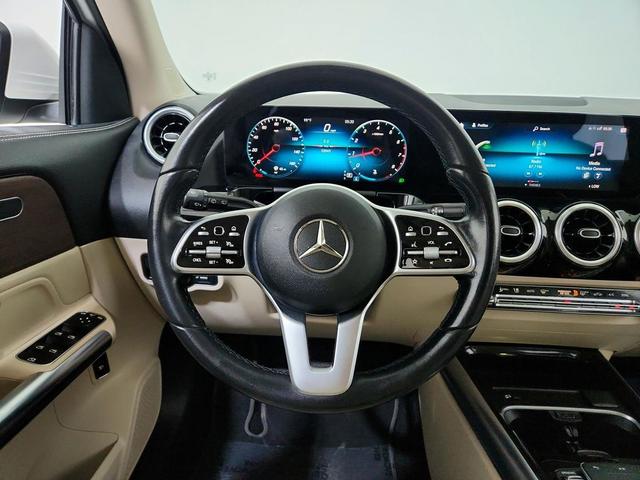 Photo of 2022 Polar White Mercedes-Benz GLA 250