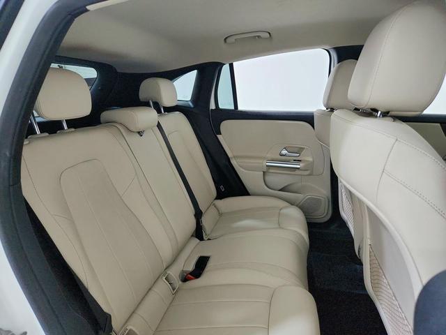 Photo of 2022 Polar White Mercedes-Benz GLA 250
