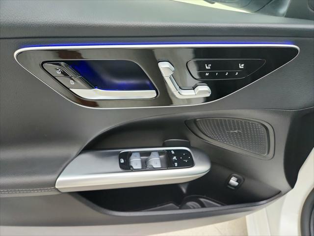 Photo of 2024 Polar White Mercedes-Benz C-Class