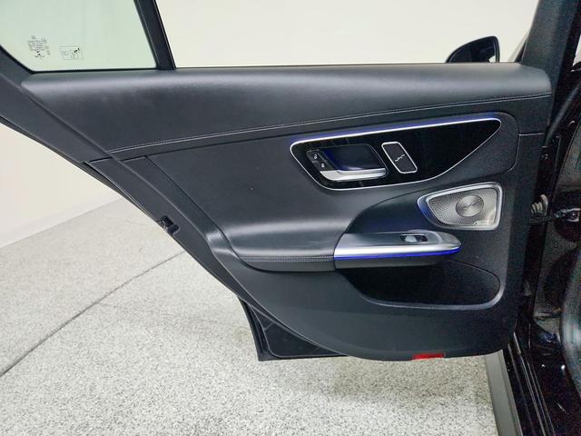 Photo of 2022 Black Mercedes-Benz C-Class