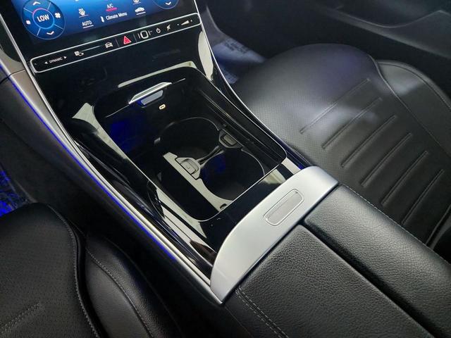 Photo of 2022 Black Mercedes-Benz C-Class