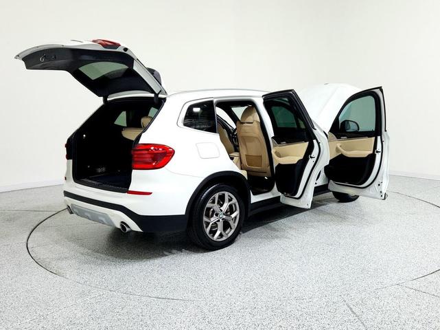 Photo of 2021 Alpine White BMW X3