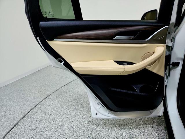 Photo of 2021 Alpine White BMW X3