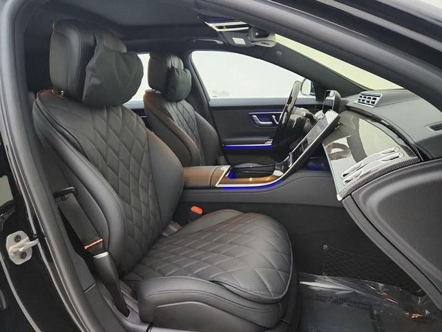 Photo of 2025 Obsidian Black Metallic Mercedes-Benz S-Class